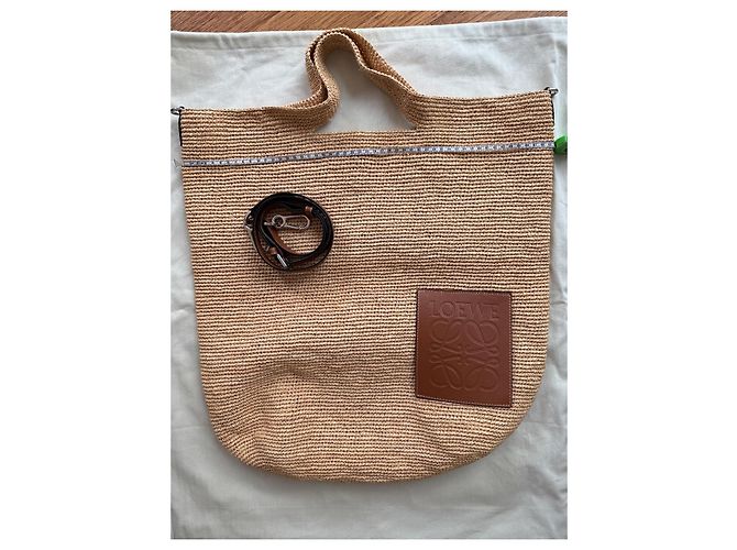 Bolsa tote Loewe em ráfia natural e acabamentos em couro de bezerro marrom - vista 9