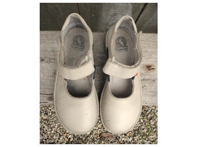 Autre Marque Sandali Kickers in pelle nero crema - vista 2