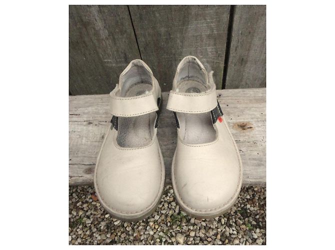 Autre Marque Sandali Kickers in pelle nero crema - vista 4