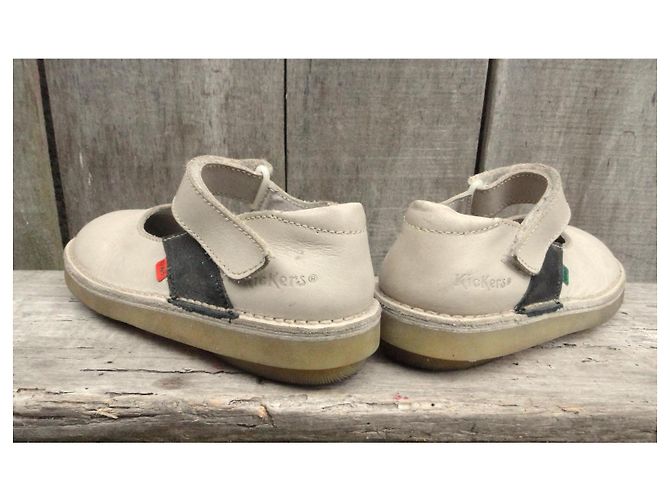 Autre Marque Sandali Kickers in pelle nero crema - vista 5