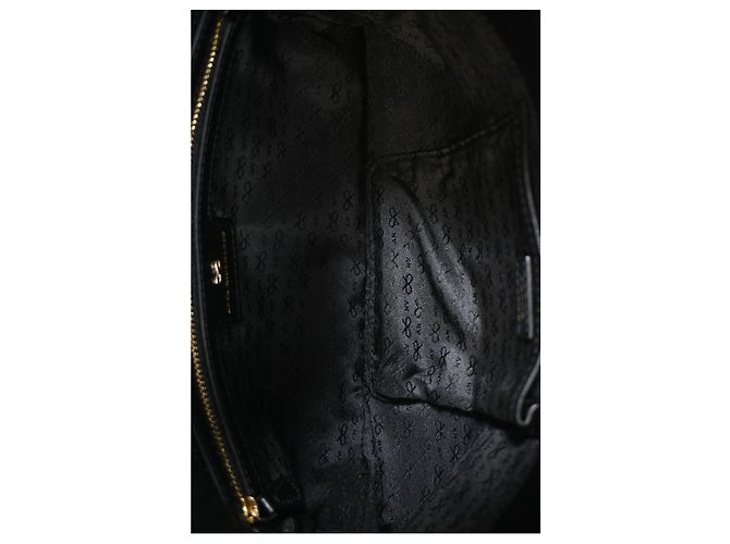 Borsa a tracolla pieghevole con frange Anya Hindmarch in pelle nera Nero - vista 15