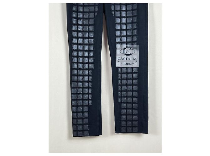 Chanel Pantalones de Detalle de Cuero Mosaico de Runway de 3$ Negro - vista 11