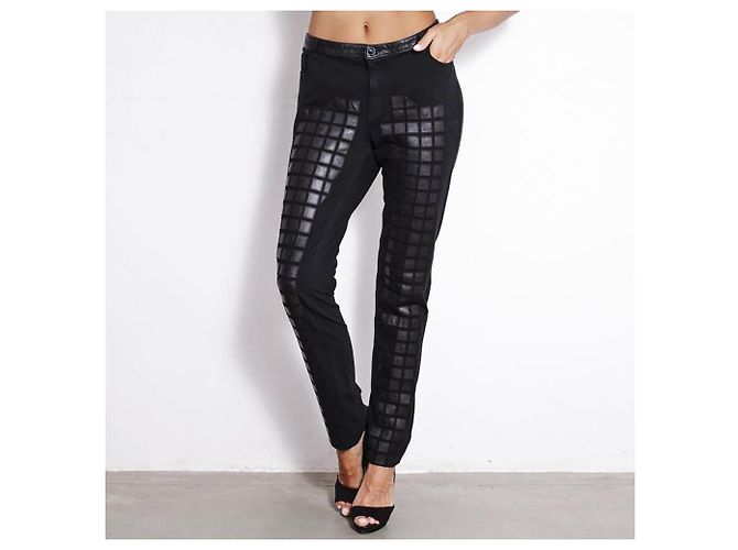 Chanel Pantalones de Detalle de Cuero Mosaico de Runway de 3$ Negro - vista 3