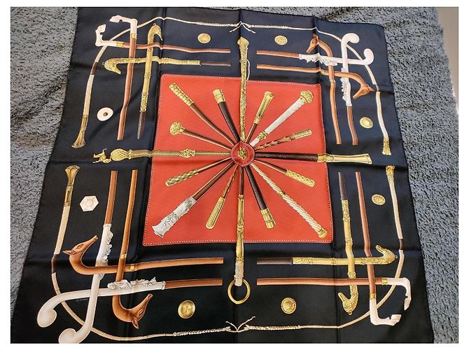 Hermès Foulard in seta Hermes Vintage Cannes Et Pommeaux - Cane Marrone Nero - vista 2