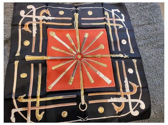 Hermès Foulard in seta Hermes Vintage Cannes Et Pommeaux - Cane Marrone Nero - vista 4