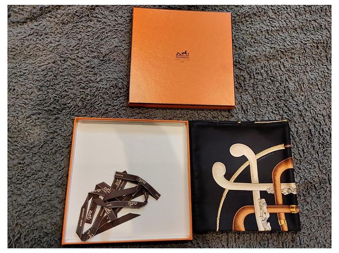 Hermès Foulard in seta Hermes Vintage Cannes Et Pommeaux - Cane Marrone Nero - vista 6