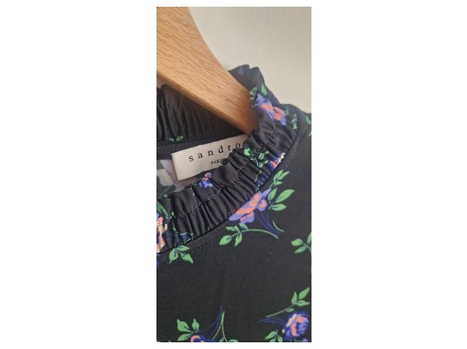 Sandro Schwarzes Kleid mit Blumenmuster - Ansicht 2