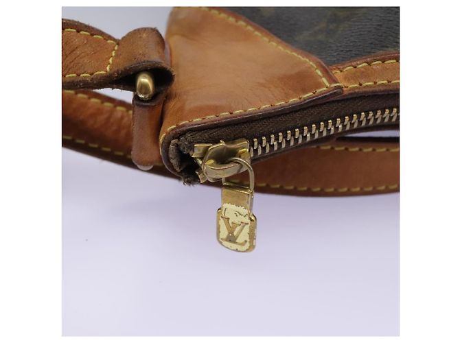 LOUIS VUITTON Schultertasche Monogram Odeon PM M56390 LV Auth BD077 Monogramm - Ansicht 10