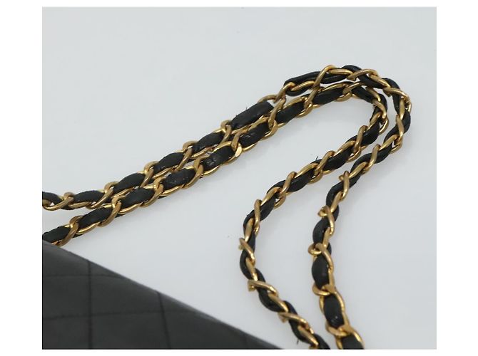 CHANEL Matelassé 25.5 Borsa a Doppio Faldone Catena Pelle di Agnello Nera Oro CC Auth PP249 Nero D'oro - vista 8