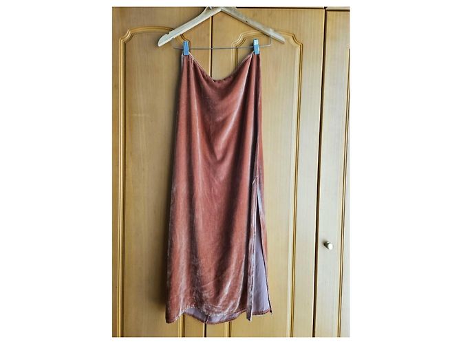 Falda Baylee Reformation de seda coral - vista 3
