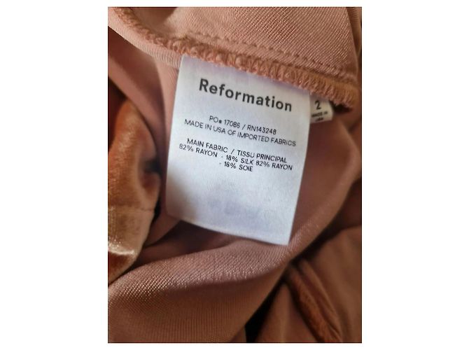 Falda Baylee Reformation de seda coral - vista 9