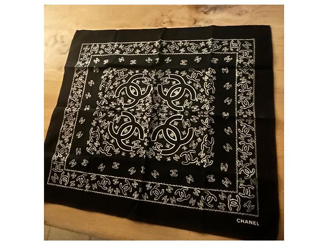 Cambon Chanel Bandana Negro Blanco - vista 2