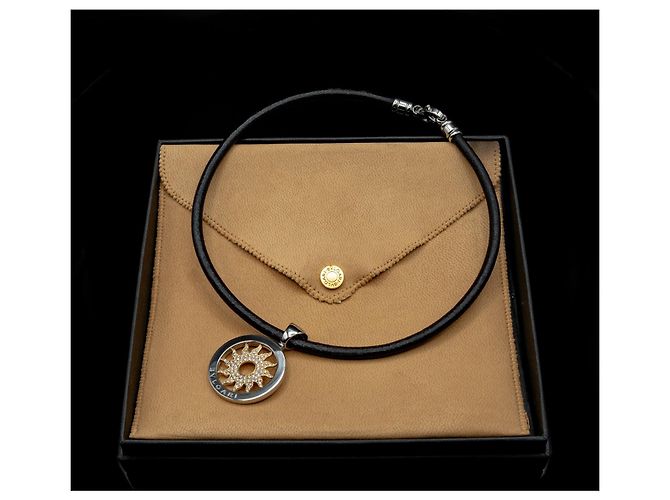 Collana Choker Bulgari Tondo Sun in Pelle e Oro Giallo 18K - vista 3