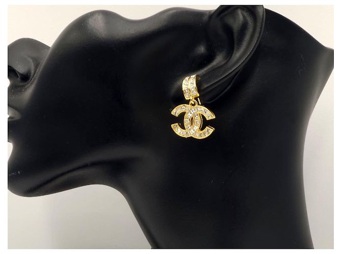 Pendientes colgantes CC vintage adornados con strass de Chanel Gold hardware - vista 13