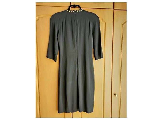Abito Givenchy nero in viscosa con borchie dorate - vista 5