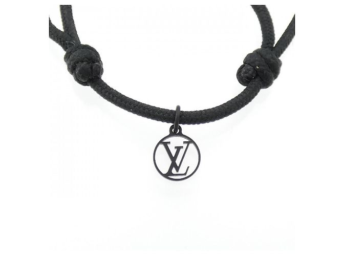 Bracciale charm nero Louis Vuitton Lockit Virgil Abloh - vista 3