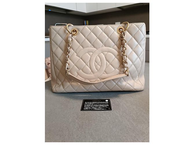 Wallet On Chain Borsa Shopping Tote Chanel GST Beige in Pelle - vista 2