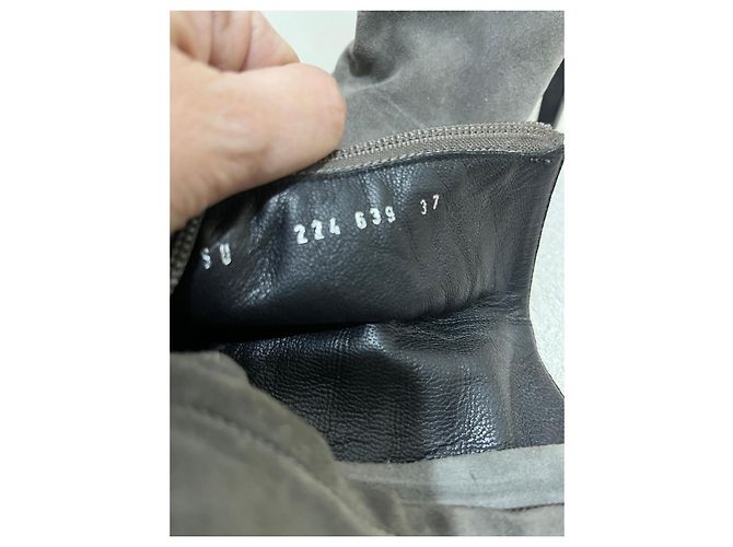 Yves Saint Laurent Stivali in suede nero e grigio morbido YSL - vista 7