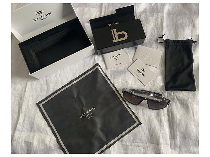 Occhiali da sole Balmain in acetato e titanio neri Nero Marrone chiaro Marrone scuro - vista 6