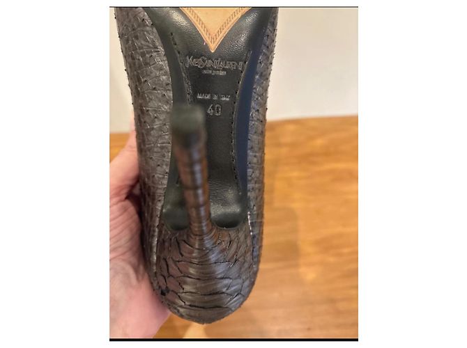 Saint Laurent Python High Heels Silvery - view 4