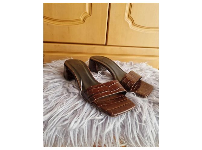 By Far Mule in pelle Courtney Cioccolato - vista 7