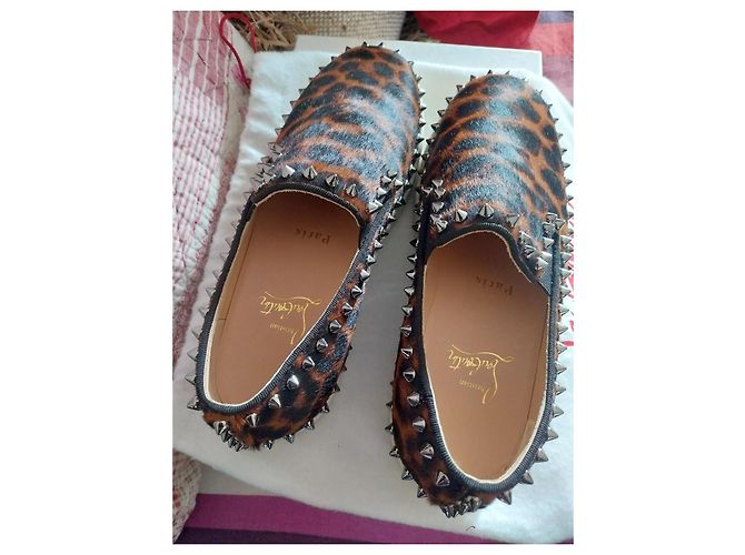 Sneakers Christian Louboutin in pelle leopardate - vista 10