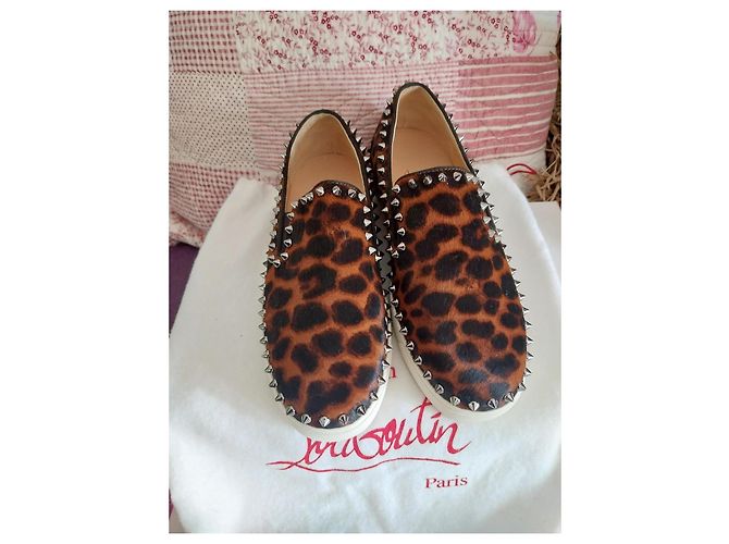 Sneakers Christian Louboutin in pelle leopardate - vista 11