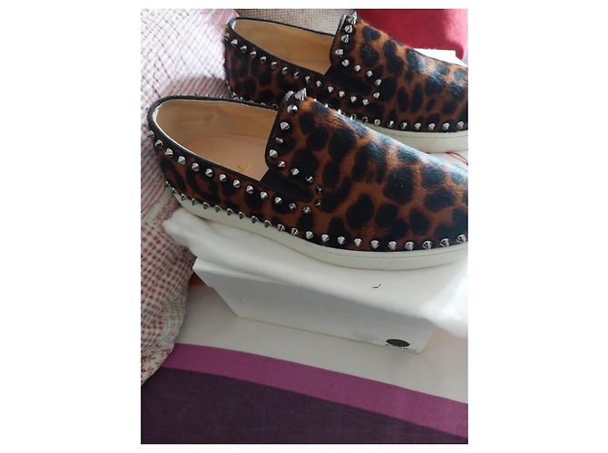 Sneakers Christian Louboutin in pelle leopardate - vista 2
