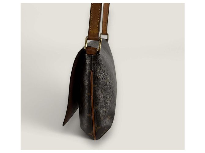 Louis Vuitton Musette Tango tracolla lunga vintage Marrone - vista 12