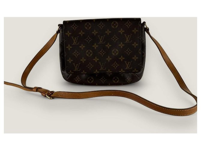 Louis Vuitton Musette Tango tracolla lunga vintage Marrone - vista 14