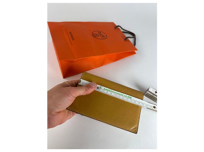 Hermès Vintage Hermes Paris Leder ID-Halter Gelb - Ansicht 7