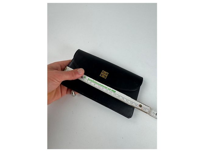 Clutch in pelle vintage Givenchy GV3 nera Nero - vista 10