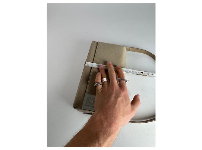 Vintage Givenchy 4G Baguette Tasche Beige - Ansicht 9