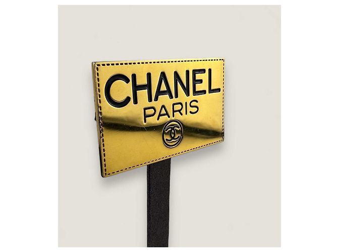 Spilla vintage con targhetta Chanel Gold hardware - vista 14