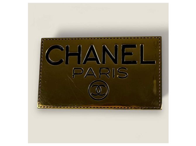 Spilla vintage con targhetta Chanel Gold hardware - vista 17