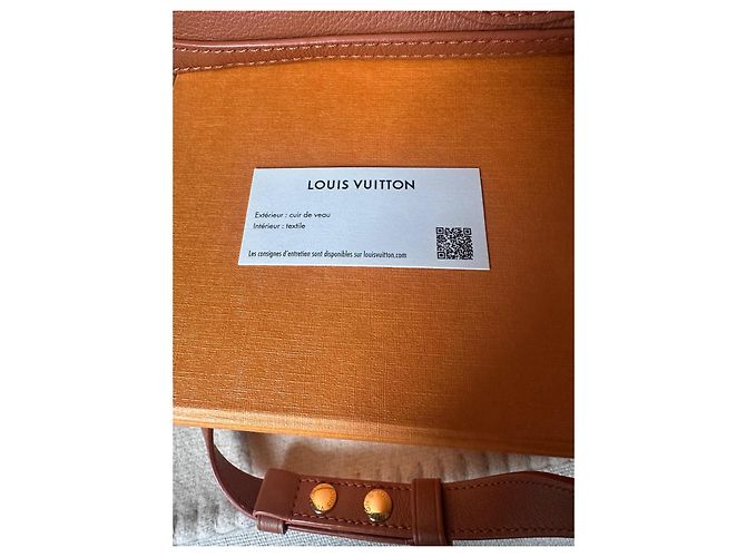 Citadines Louis Vuitton Borsa Dauphine Soft MM Pelle Camel Cammello - vista 12