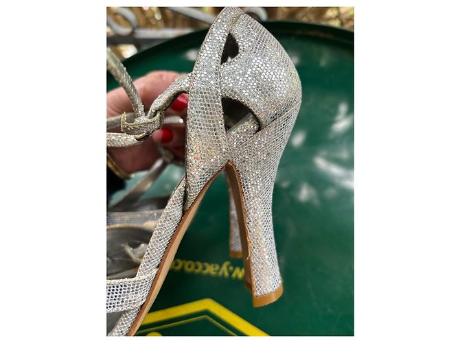 Sandali Miu Miu in pelle e paillettes argentate Argento - vista 9
