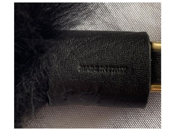 Charm per borsa Burberry in shearling nero e oro Gold hardware - vista 7