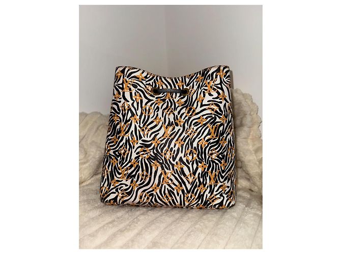 Néonoé Louis Vuitton Capsula esclusiva Neonoe jungle Multicolore - vista 4