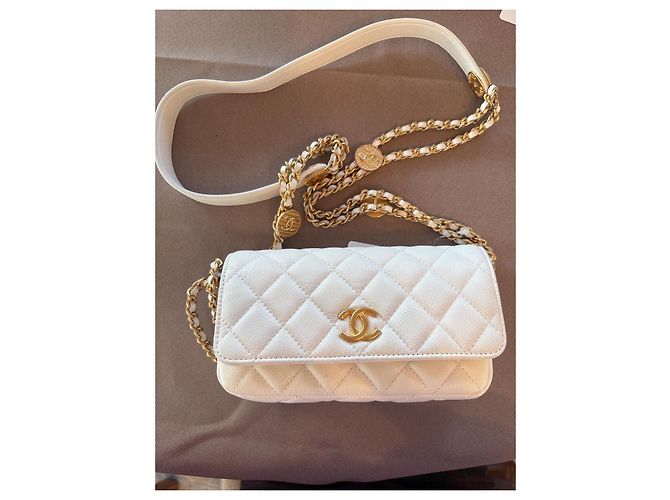 Wallet On Chain Chanel borsa telefono in pelle bianca con catena dorata Bianco - vista 2
