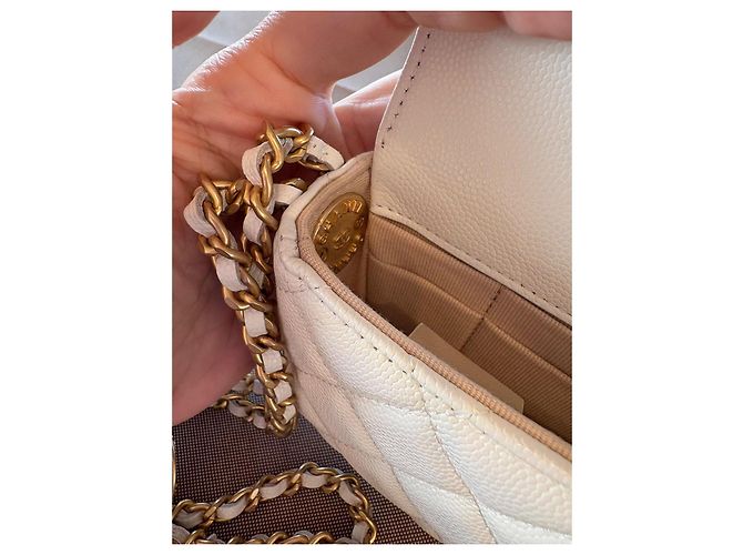 Wallet On Chain Chanel borsa telefono in pelle bianca con catena dorata Bianco - vista 7
