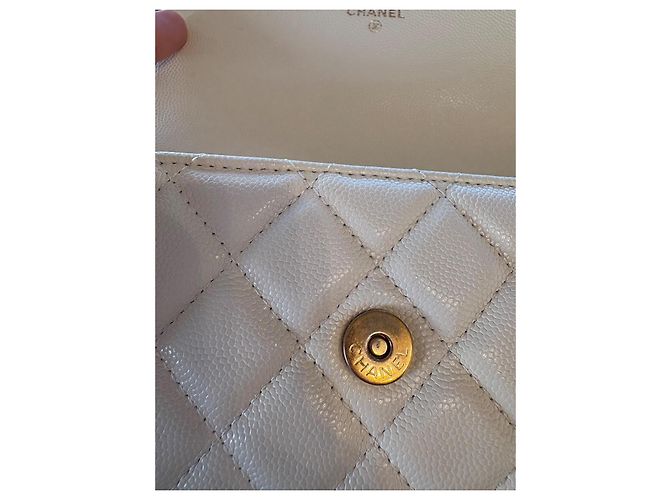 Wallet On Chain Chanel borsa telefono in pelle bianca con catena dorata Bianco - vista 9
