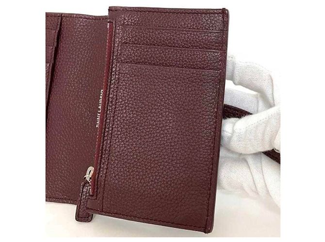 Billetera bi-fold Saint Laurent en Burdeos - vista 8