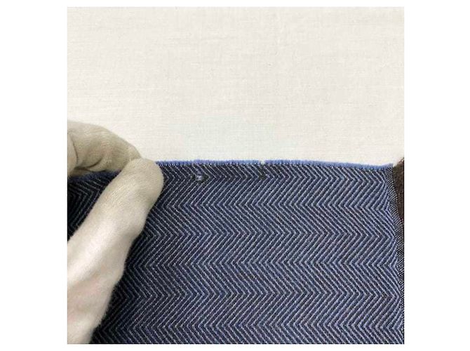 Stola in lana Gucci in marrone e blu navy - vista 6