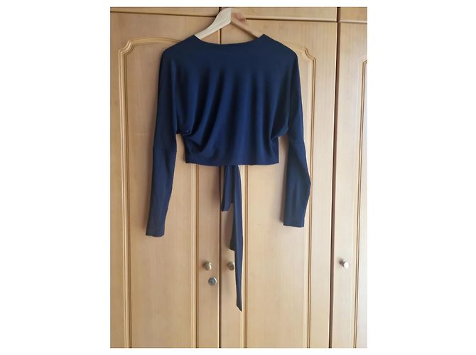 Top envolvente Dolman Norma Kamali azul oscuro - vista 4
