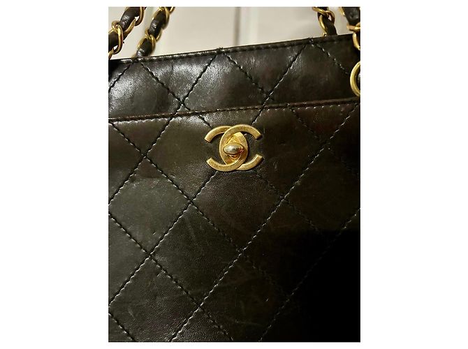 Borsa a Spalla in Pelle Caviar Matelassé Chanel Nera Nero - vista 4