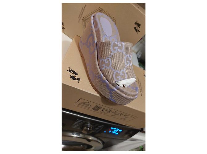 Mules con zeppa Gucci in seta viola lavanda Porpora Carne - vista 11