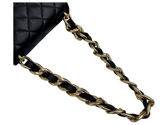 Sac à rabat matelassé Chanel petit modèle Noir - vue 10