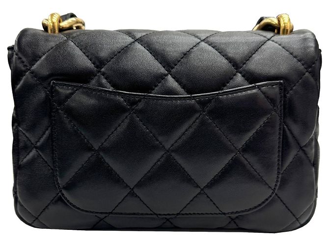 Sac à rabat matelassé Chanel petit modèle Noir - vue 2