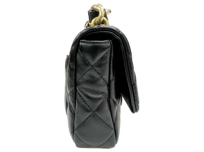 Sac à rabat matelassé Chanel petit modèle Noir - vue 3